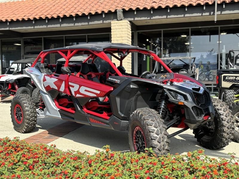 2025 Can-Am MAVERICK X3 MAX X RS TURBO RR WITH SMARTSHOX FIERY RED AND HYPER SILVER Image 2