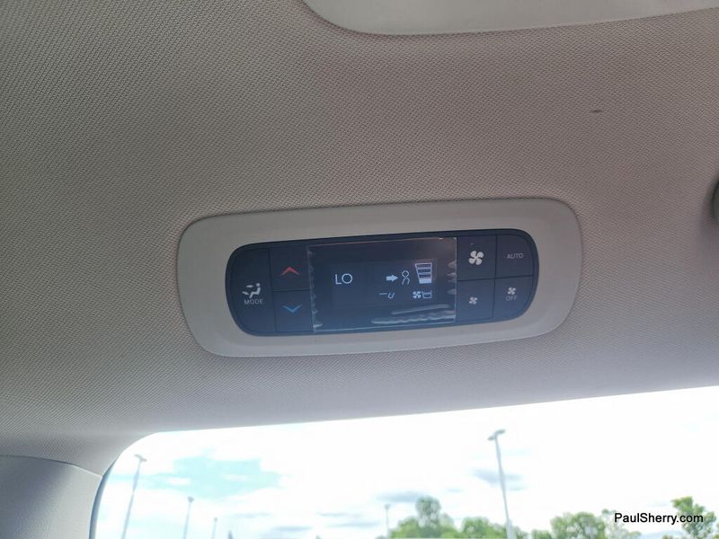 Used 2022 Chrysler Pacifica Touring L