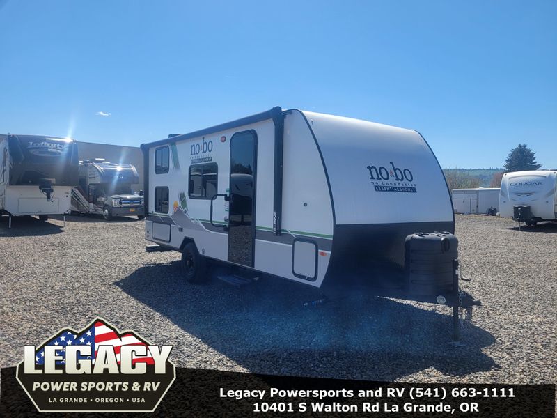 Used 2024 FOREST RIVER NO BOUNDRIES 19.3 Image 1