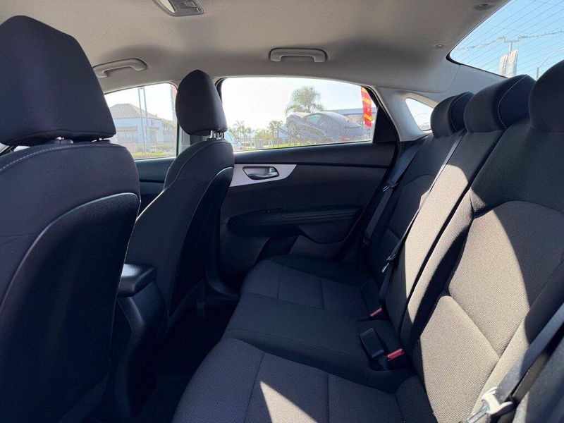 Used 2023 Kia Forte LXSImage 13