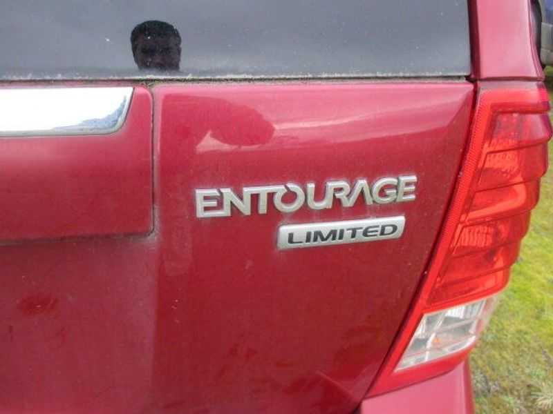 Used 2007 Hyundai Entourage Image 6