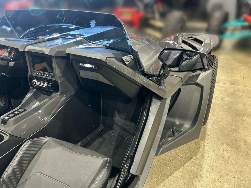 2025 Polaris SLINGSHOT R AUTODRIVE Image 17