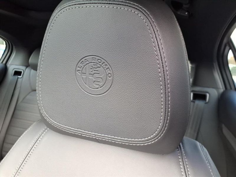 New 2025 Alfa Romeo Stelvio VeloceImage 16