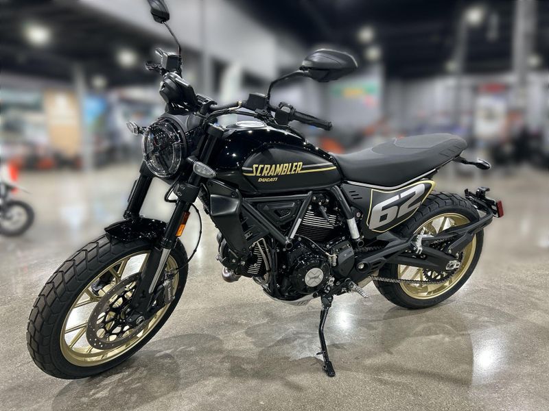 2025 Ducati SCRAMBLER 800 FULL THROTTLE Image 23