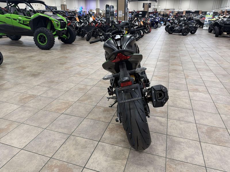 New 2026 Kawasaki Z1100 SE ABS Image 16