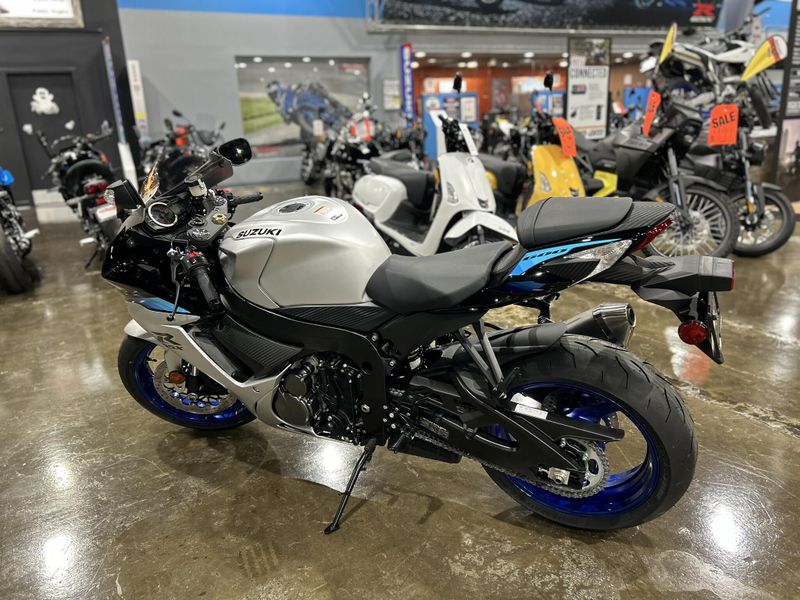 New 2026 Suzuki GSX-R600 Image 12