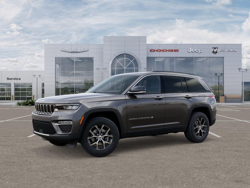 2025 Jeep Grand Cherokee Limited photo 2