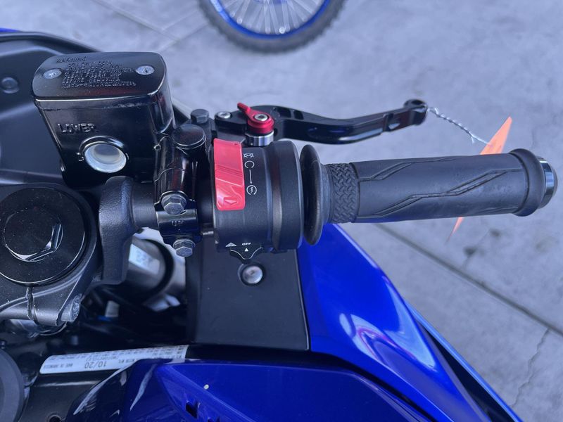 Used 2021 Yamaha YZF-R3 ABS Image 22