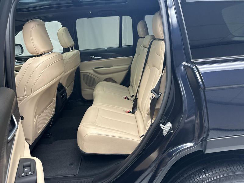 Used 2024 Jeep Grand Cherokee LimitedImage 15