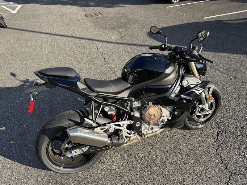 2024 BMW S 1000 R - BLACK STORM METALLIC 