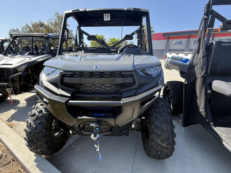 New 2025 Polaris RANGER XP 1000 PREMIUM Image 12
