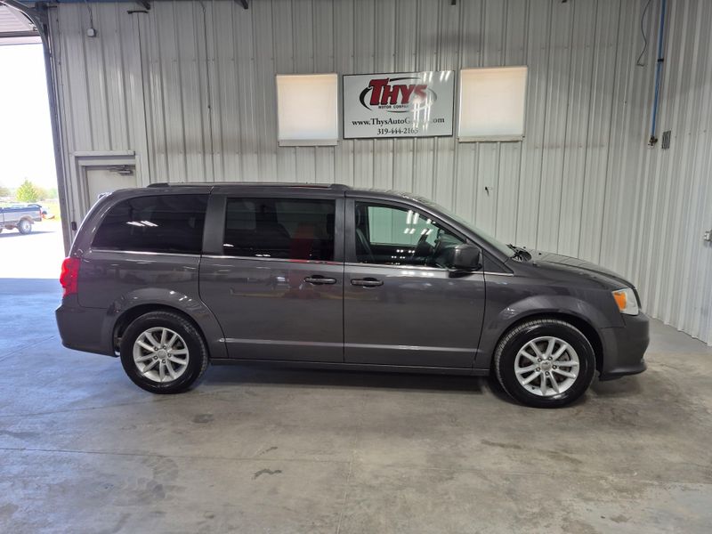 2019 Dodge Grand Caravan SXTImage 1