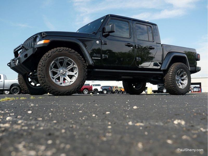 2022 Jeep Gladiator OverlandImage 13