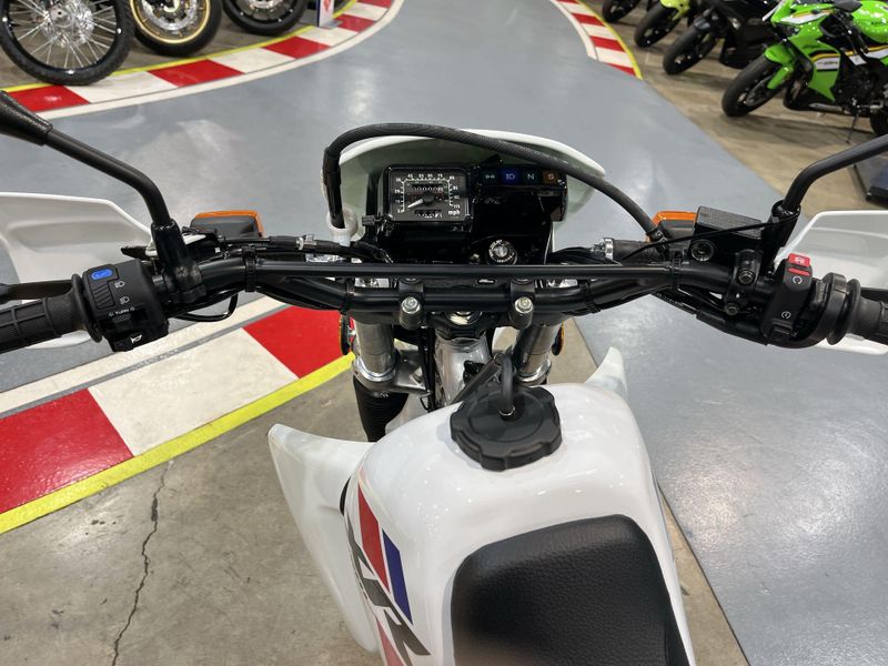 New 2025 Honda XR650L Image 11