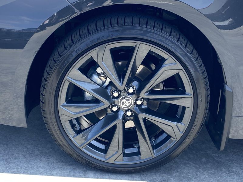 Used 2025 Toyota Corolla SEImage 10