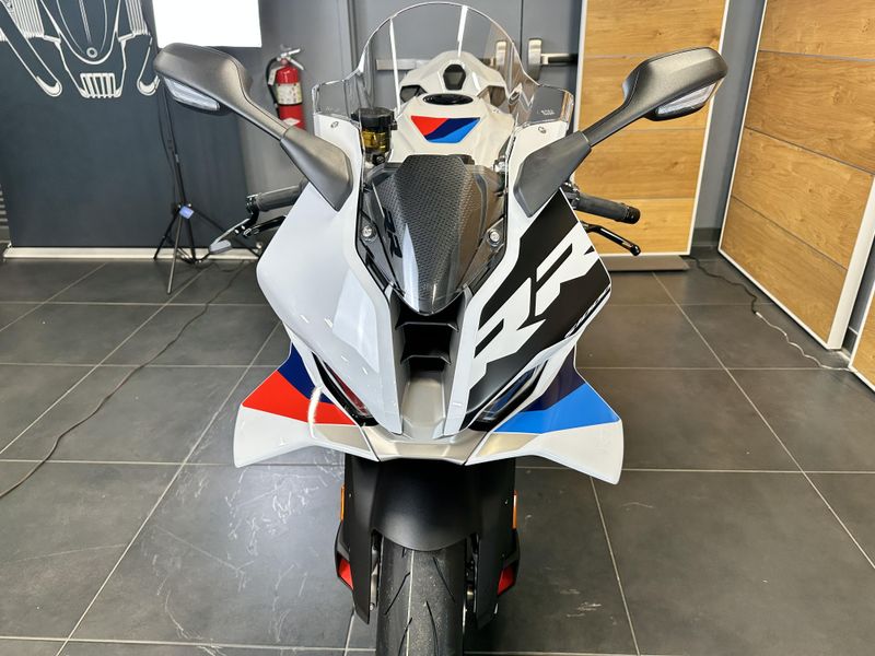 2025 BMW S 1000 RR Image 4