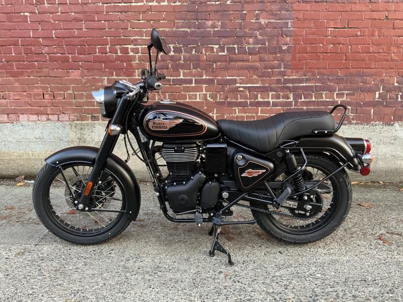 New 2026 Royal Enfield BULLET 350 BLACK&sol;GOLD 