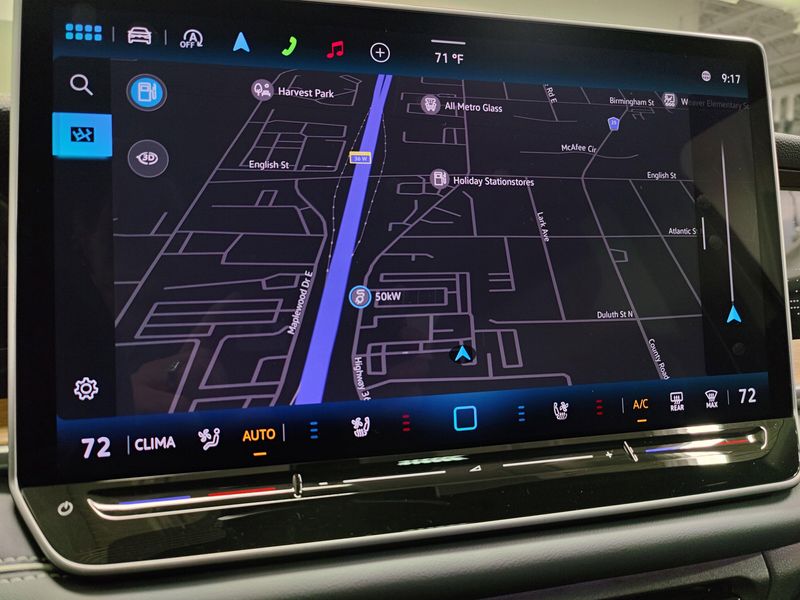 Used 2025 Volkswagen Tiguan SEL R-Line AWD w/Sunroof/NavImage 11