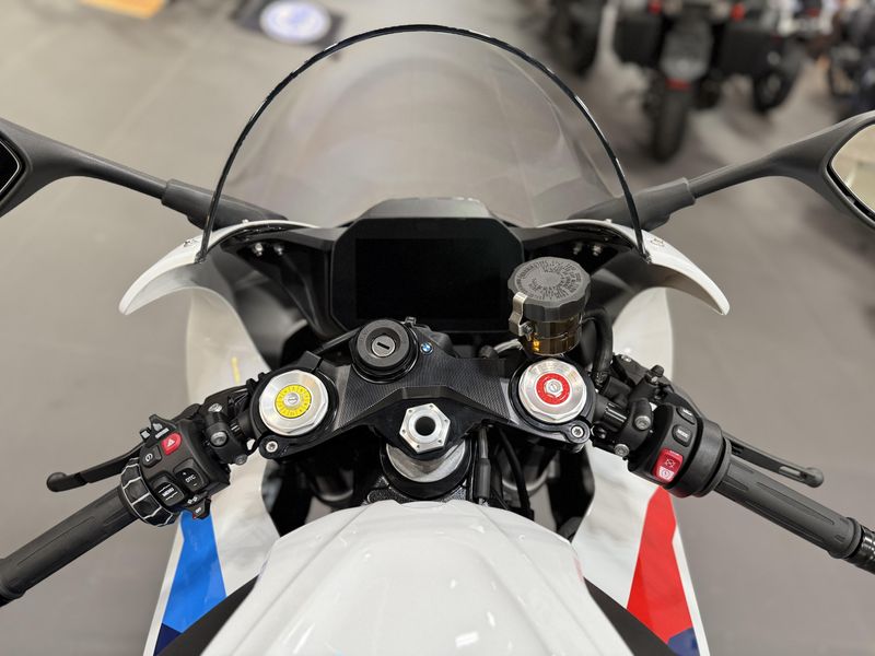 2026 BMW M 1000 RRImage 3