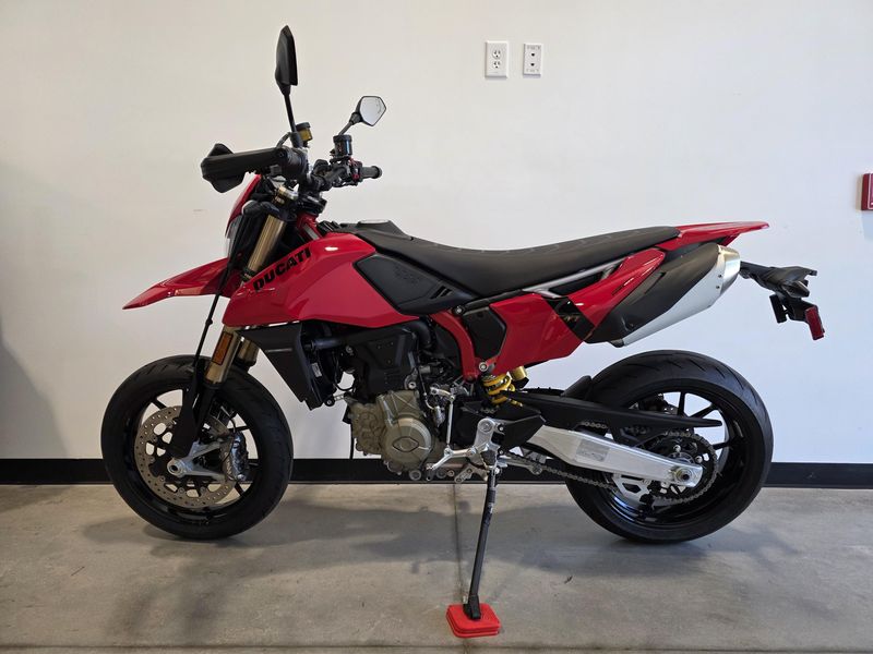 New 2025 Ducati Hypermotard 698 Mono RVE 