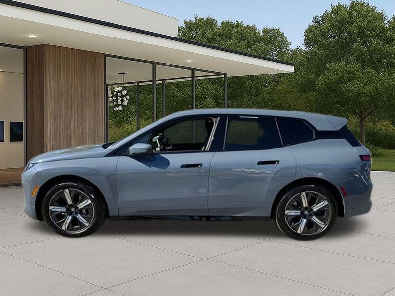 Used 2026 BMW iX xDrive45Image 13