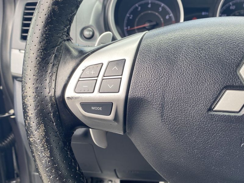 2010 Mitsubishi Lancer GTSImage 26