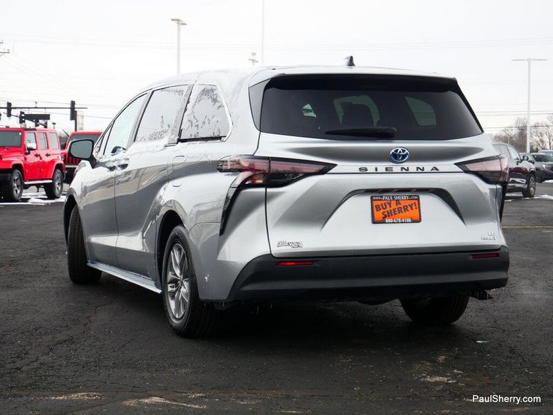 Used 2024 Toyota Sienna LE