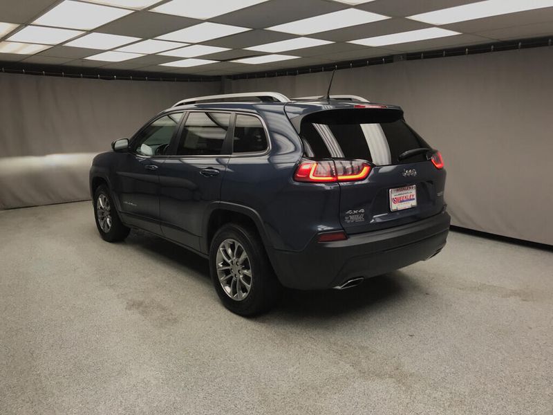 Used 2020 Jeep Cherokee Latitude PlusImage 2