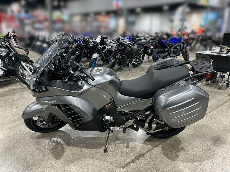 2016 Kawasaki CONCOURS 14 ABS Image 14