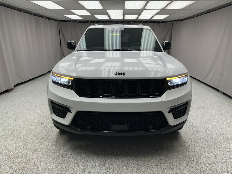 Used 2025 Jeep Grand Cherokee LimitedImage 15