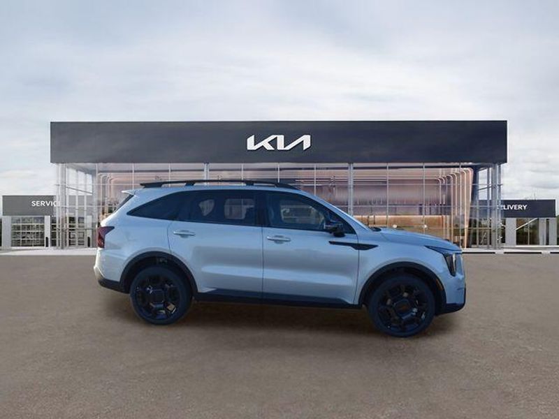 New 2026 Kia Sorento X-Line SX PrestigeImage 2