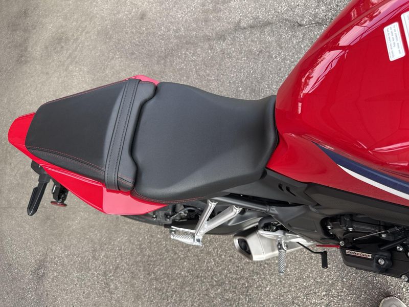 New 2024 Honda CBR650R ABS Image 14