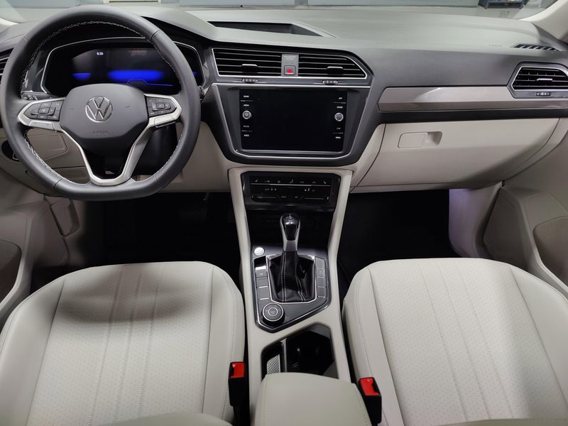 Used 2023 Volkswagen Tiguan SE 4-Motion AWDImage 14