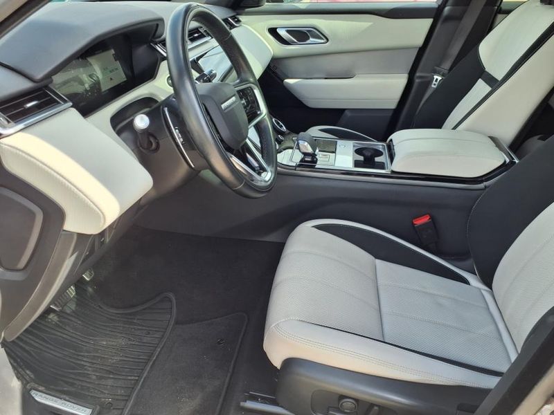 2021 Land Rover Range Rover Velar P250 R-Dynamic SImage 4
