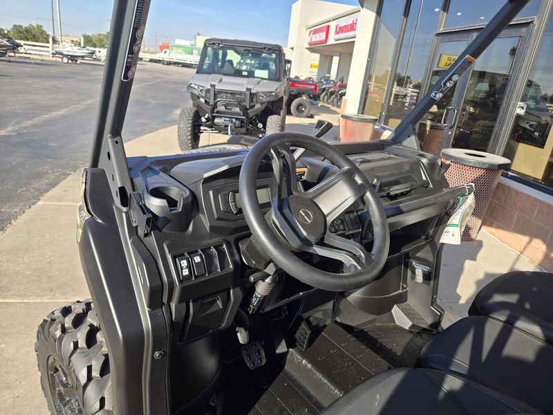 NEW 2025 CAN-AM DEFENDER XT HD10 Image 14