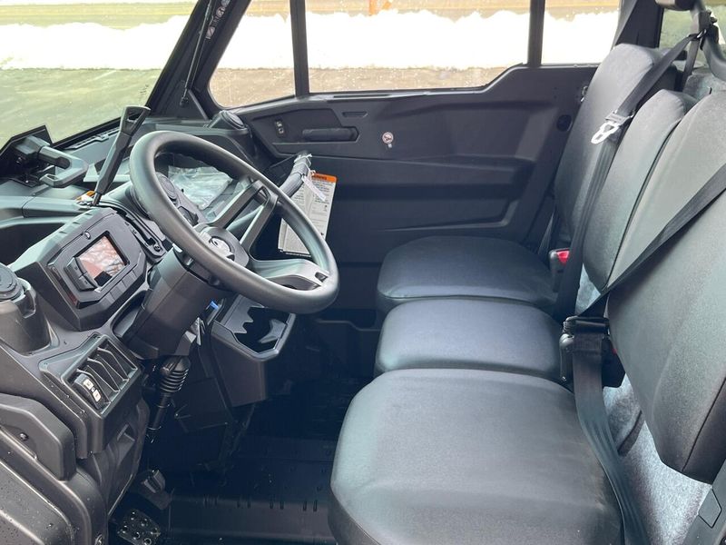 2025 Can-Am DEFENDER DPSCAB 65 HD9 