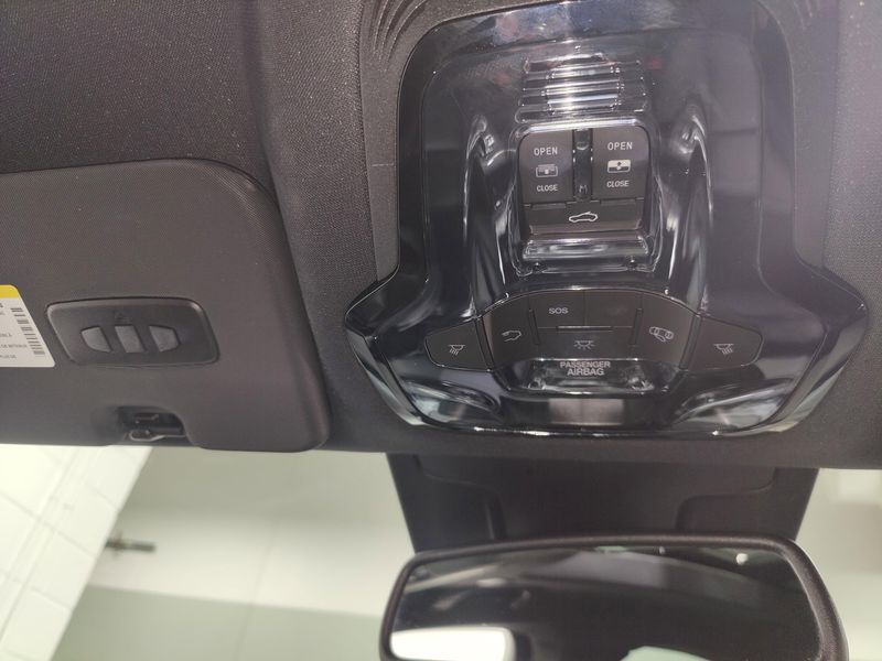 Used 2024 Alfa Romeo Stelvio Sprint AWD w/Sunroof/Nav/Wheel PkgImage 28