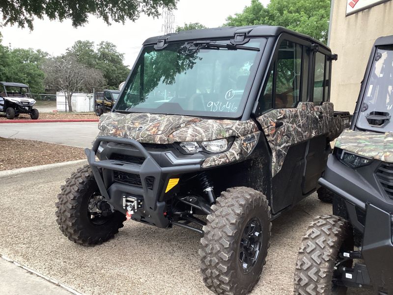 2024 Can-Am DEFENDER MAX LIMITED HD10 WILDLAND CAMOImage 5