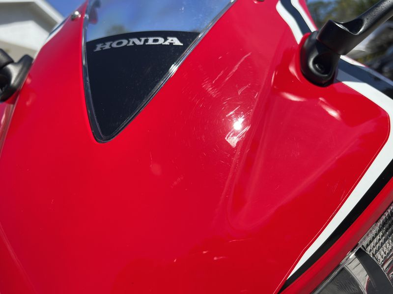 2021 Honda CBR300R