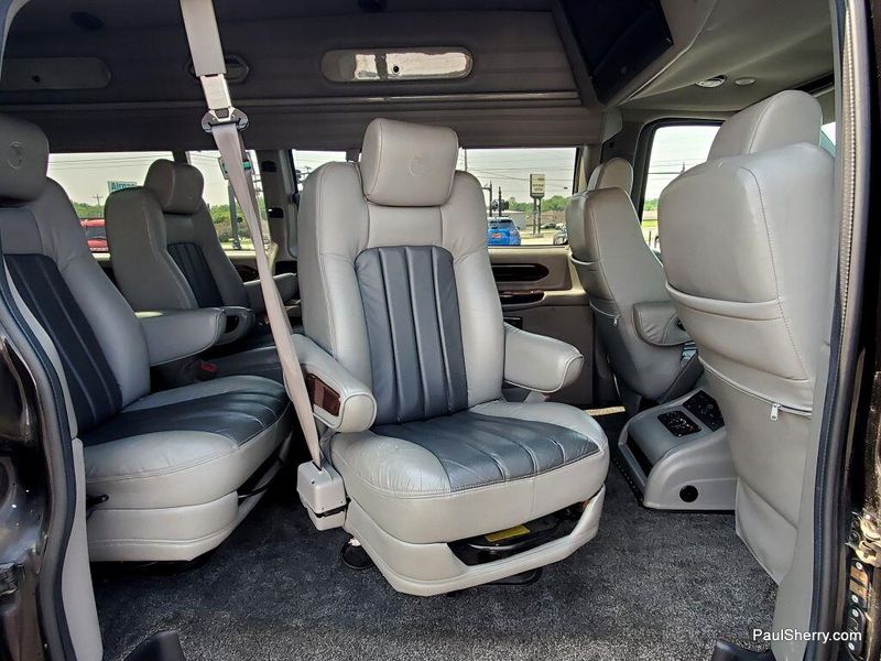 2013 GMC Savana 2500 Image 30