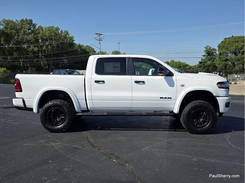 New 2026 RAM 1500 Laramie Crew Cab 4x4 5'7' Box