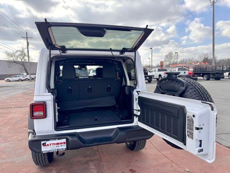 New 2026 Jeep Wrangler 4-door Sport SImage 7