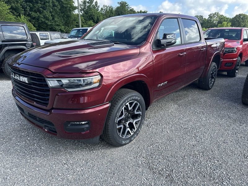 2025 RAM 1500 Laramie Crew Cab 4x4 5