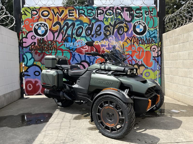 2025 Can-Am CANYON REDROCK Image 3