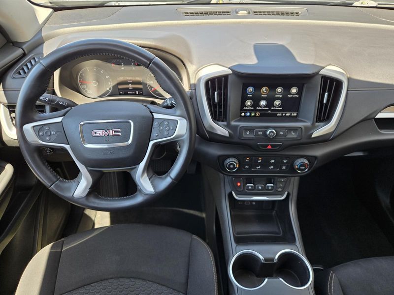 Used 2018 GMC Terrain FWD 4dr SLE