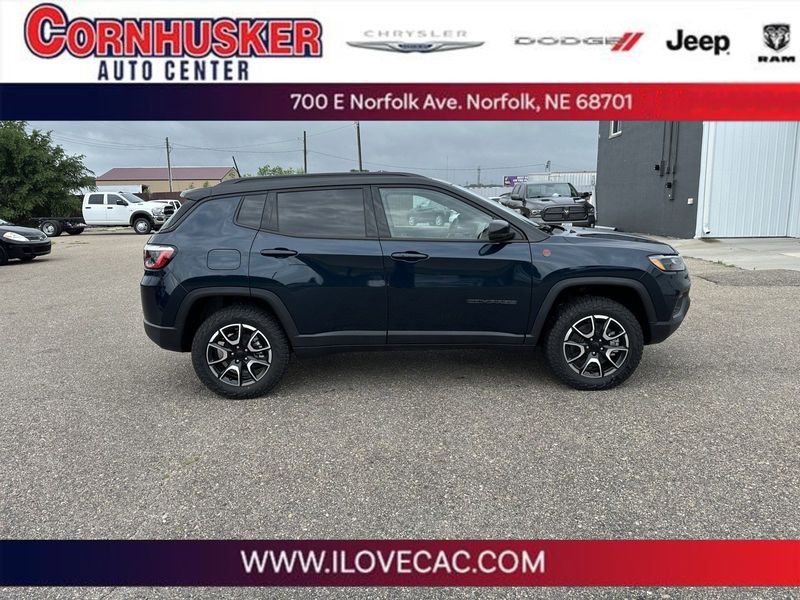 2024 Jeep Compass Trailhawk 4x4Image 1