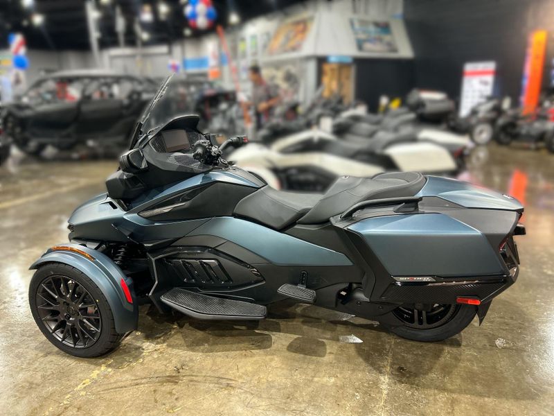 New 2026 Can-Am SPYDER RT (SE6) Image 18