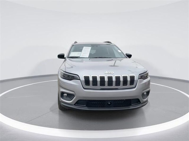 2022 Jeep Cherokee Latitude LuxImage 3