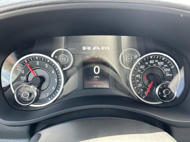 2024 RAM 3500 TradesmanImage 17