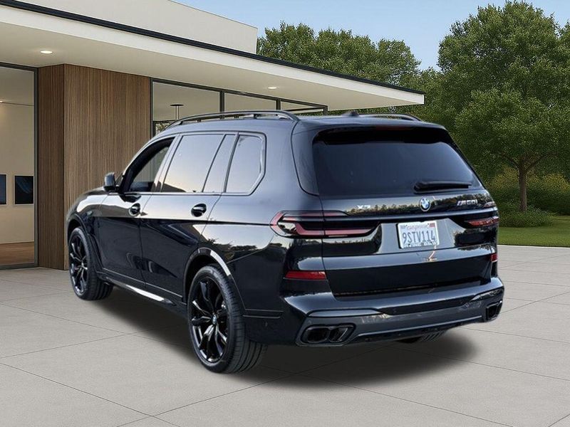 Used 2025 BMW X7 M60iImage 12